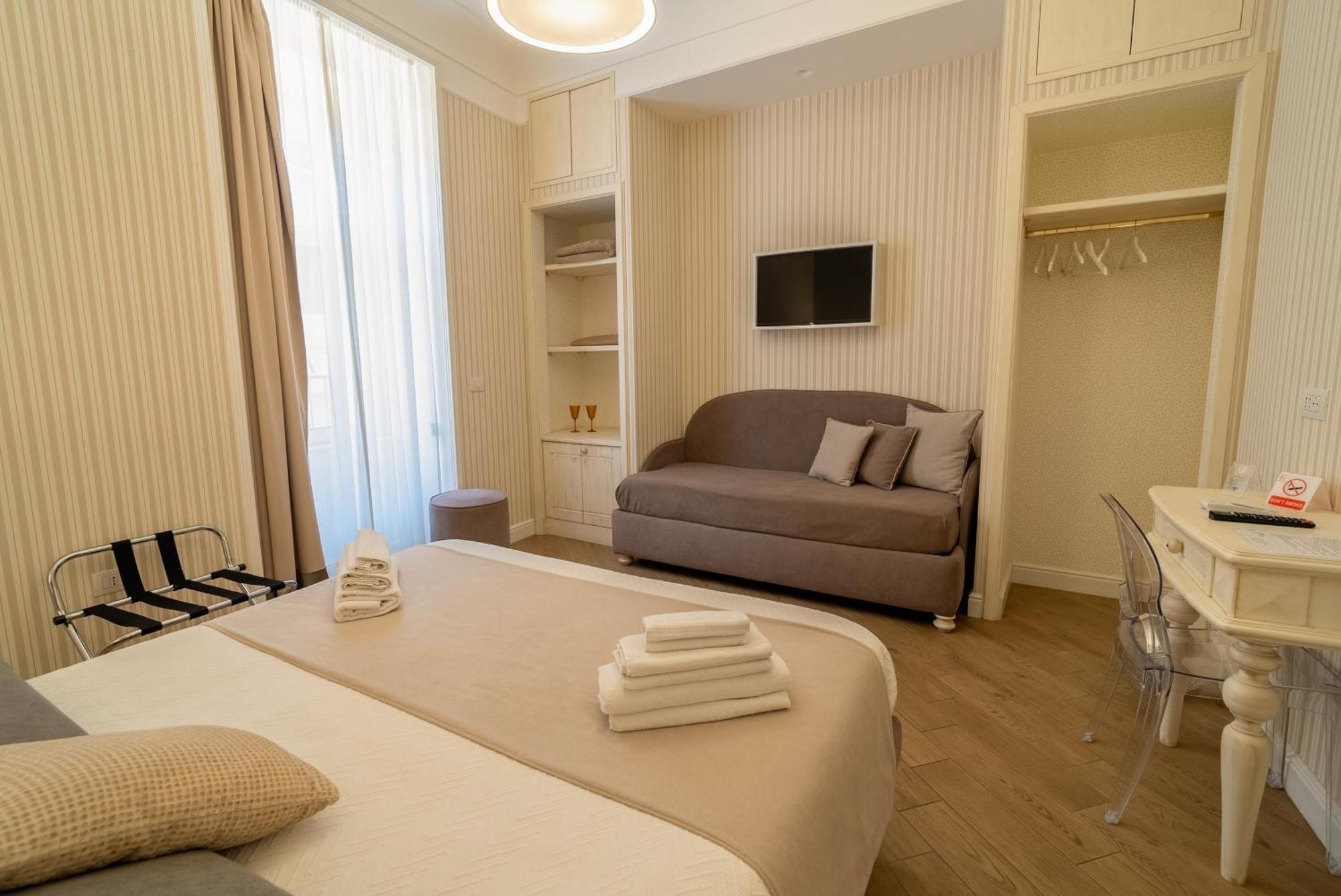 Florita Napoli Hotel Ngoại thất bức ảnh