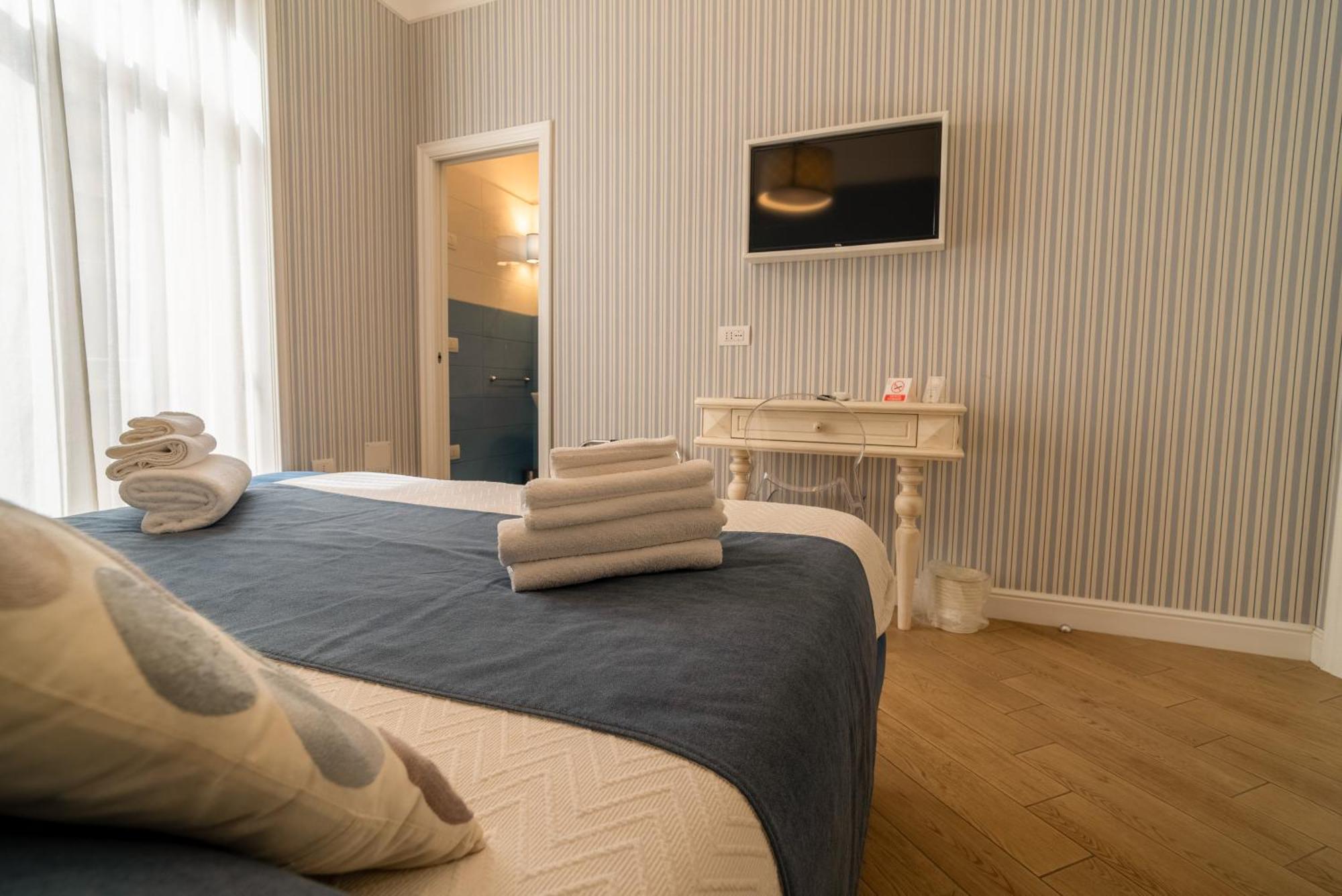 Florita Napoli Hotel Ngoại thất bức ảnh