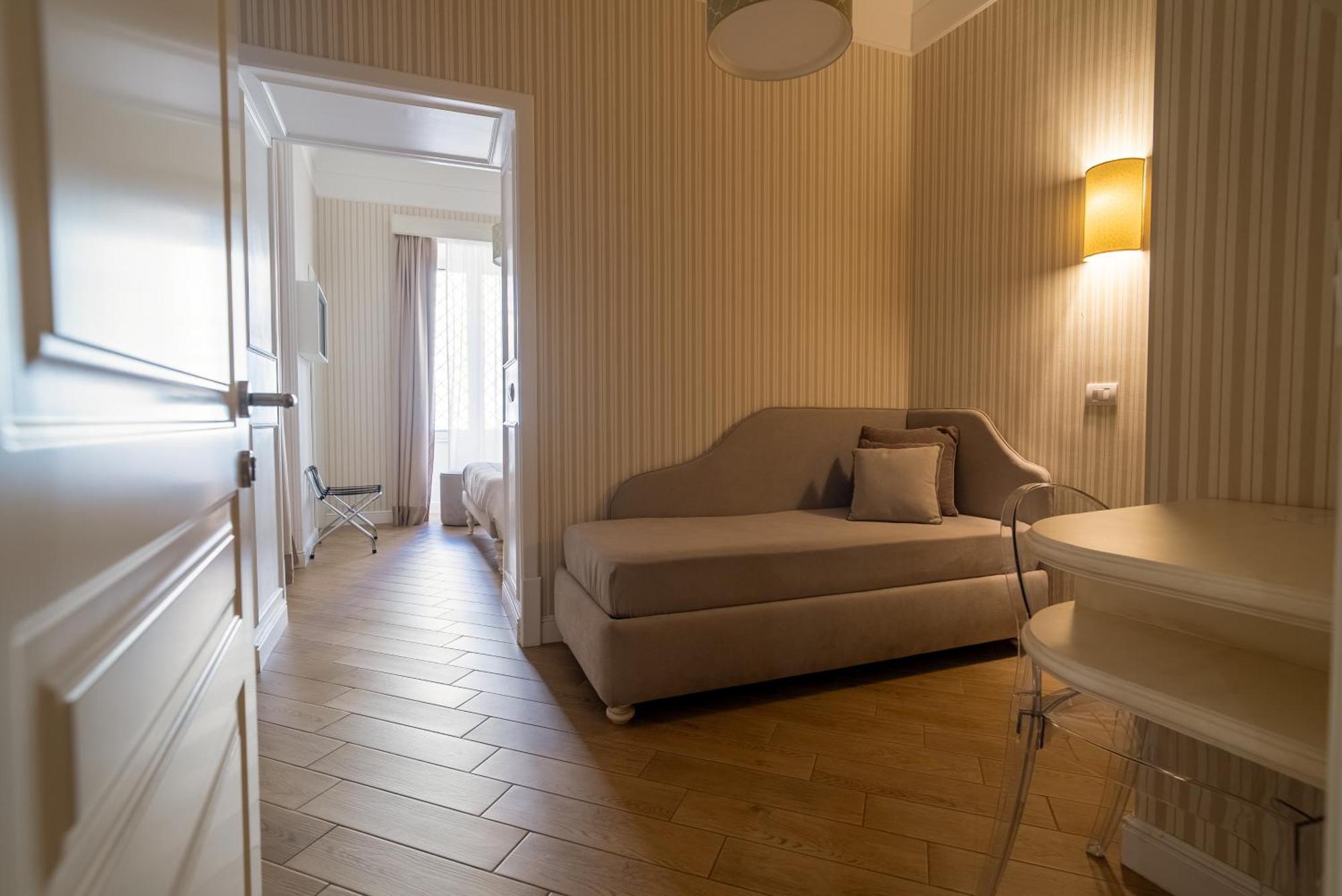 Florita Napoli Hotel Ngoại thất bức ảnh