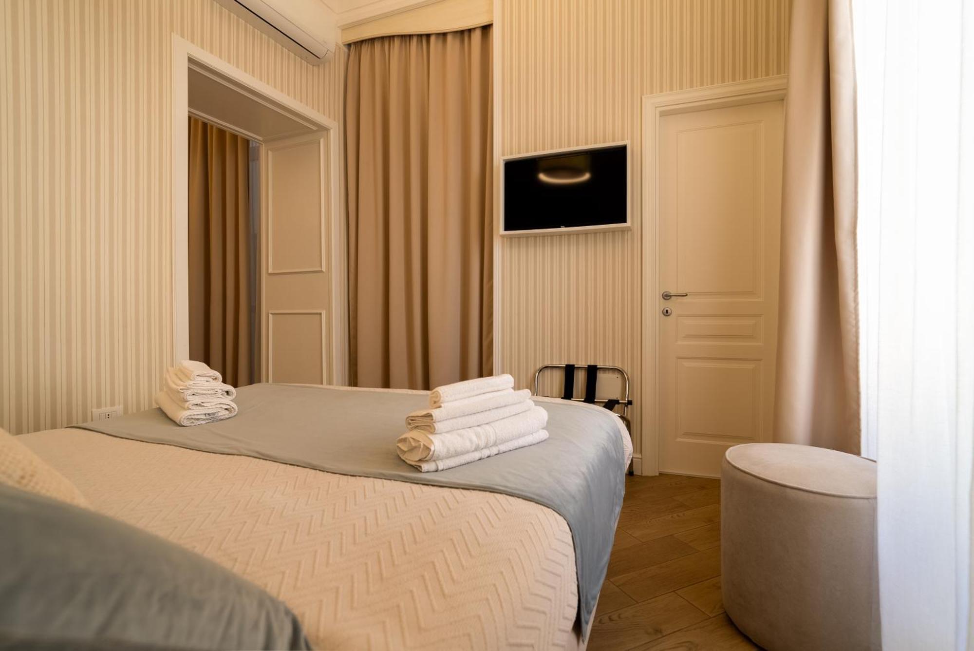 Florita Napoli Hotel Ngoại thất bức ảnh