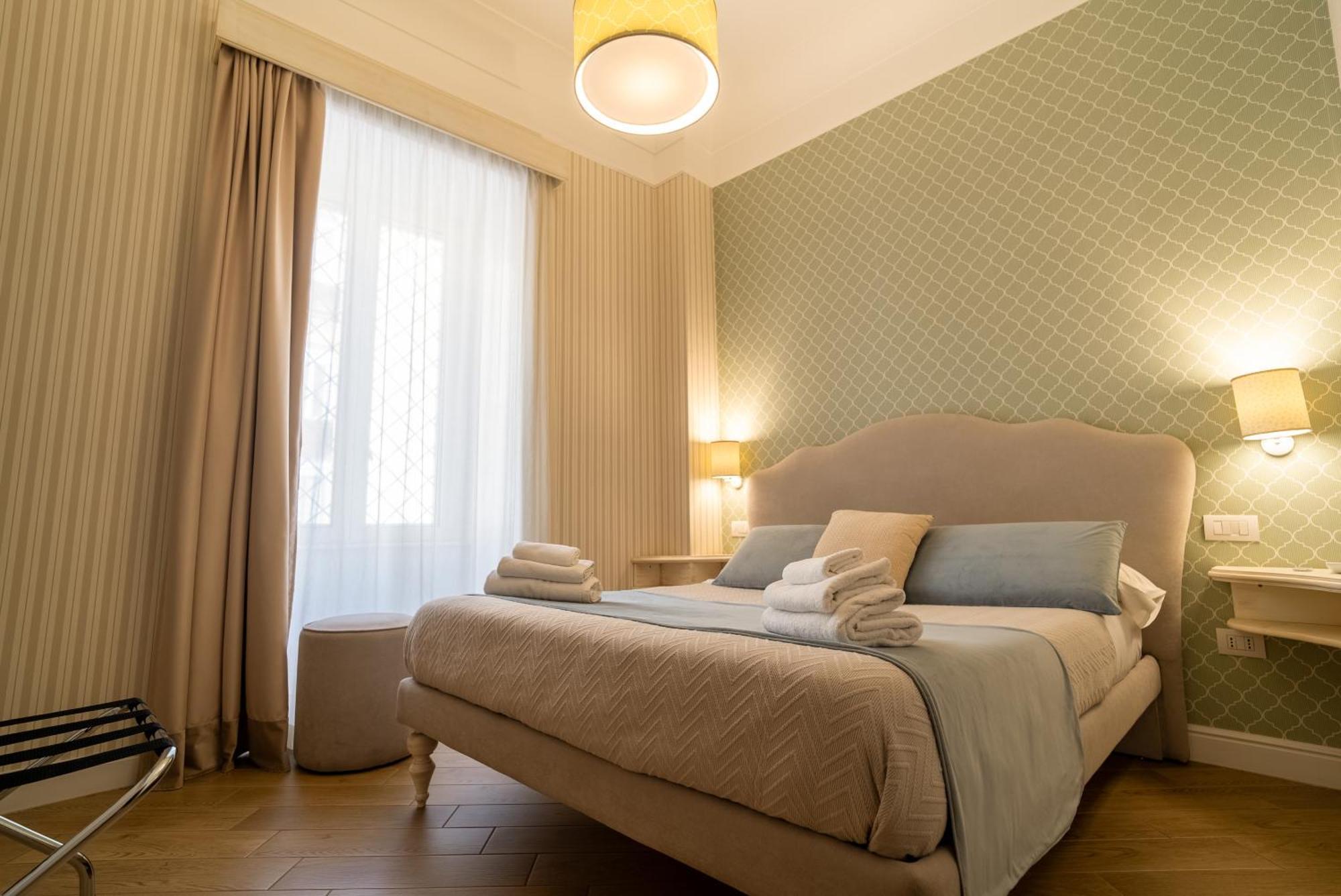 Florita Napoli Hotel Ngoại thất bức ảnh