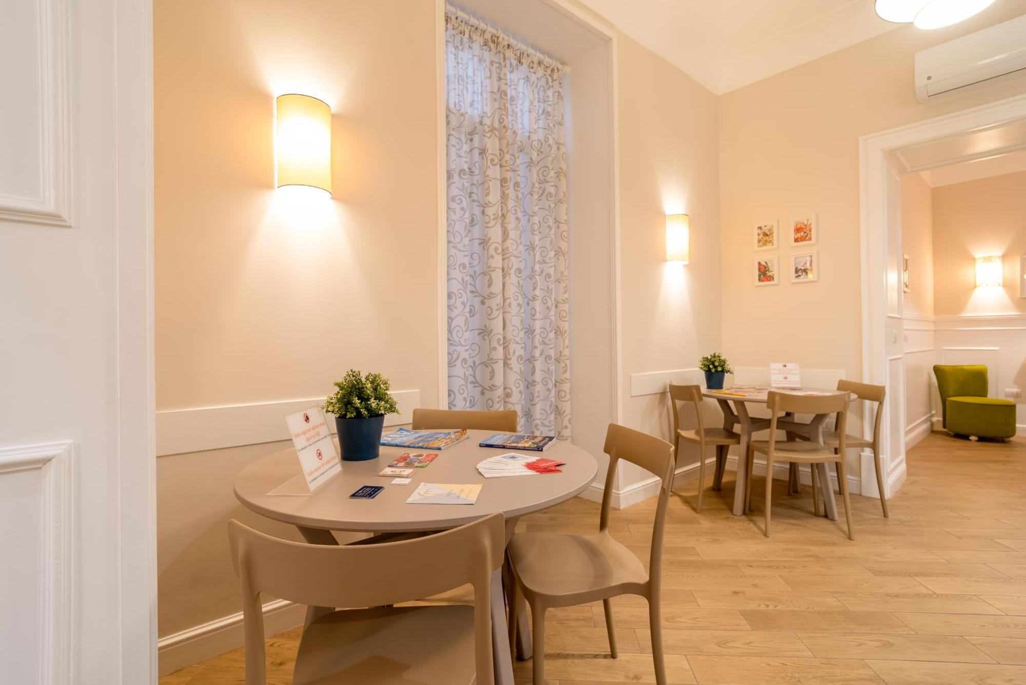 Florita Napoli Hotel Ngoại thất bức ảnh